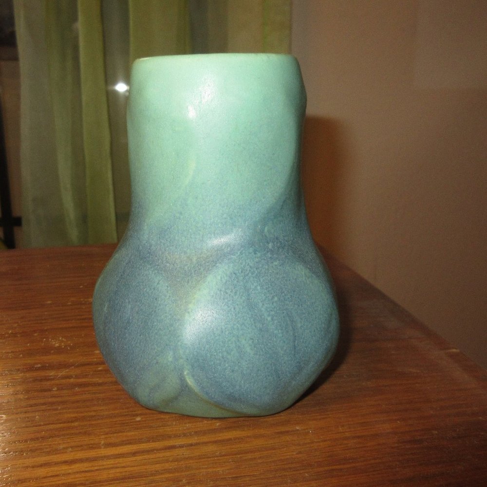Vintage VAN BRIGGLE Art Pottery Vase